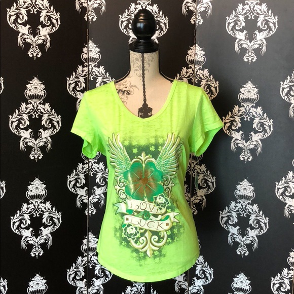 🍀 NWT! Gorgeous Four Leaf Clover Shirt! - Picture 1 of 7